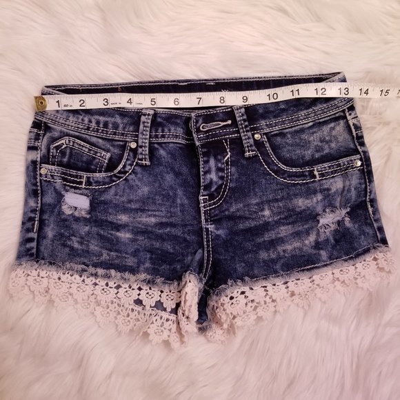 Acid Wash Jean Shorts with Lace Trim - Picture 5 of 7